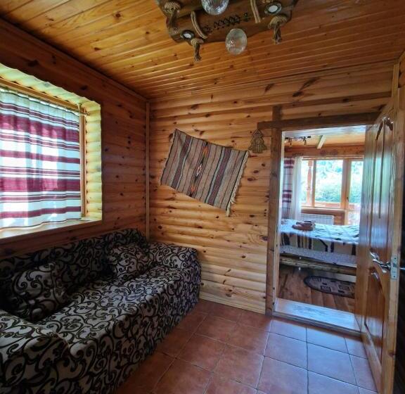 Hotel гуцульська хата