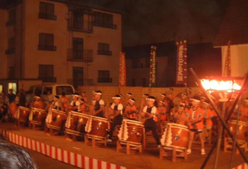 בית מלון כפרי Akakura Wakui