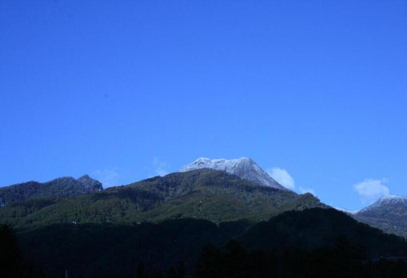 בית מלון כפרי Akakura Wakui