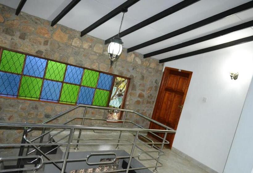 فندق Green Valley Holiday Resort