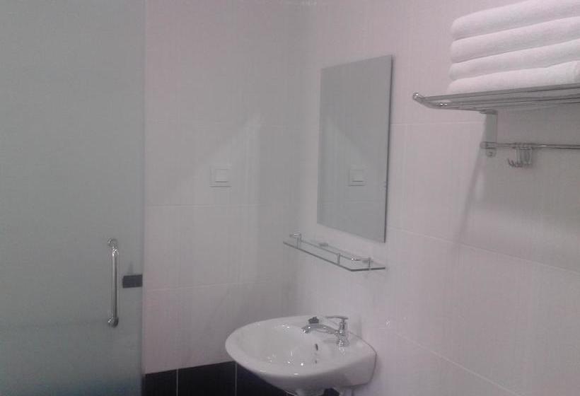 בית מלון כפרי Jasmine Inn