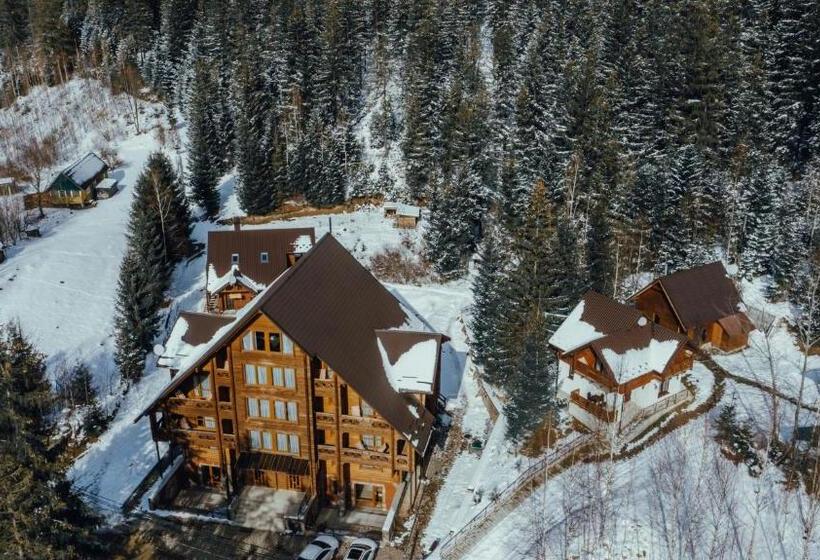 هتل Karpatski Dzherela