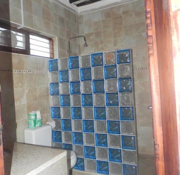 فندق Langi Langi Beach Bungalows