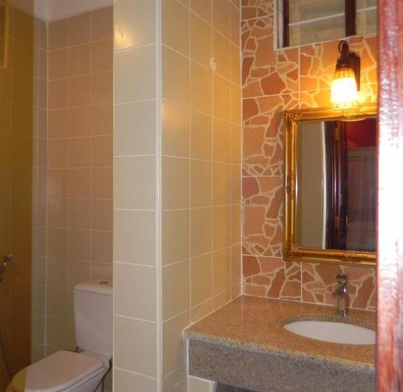 فندق Langi Langi Beach Bungalows