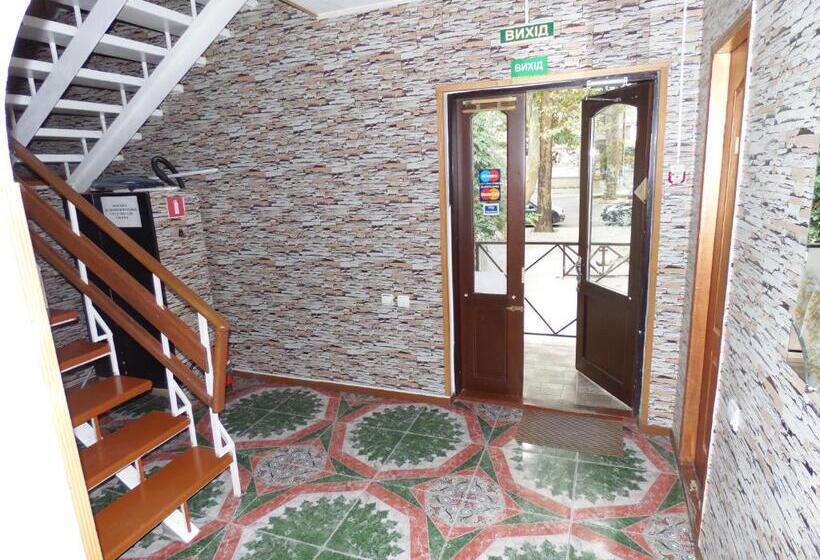 هتل Na Admirala Makarova