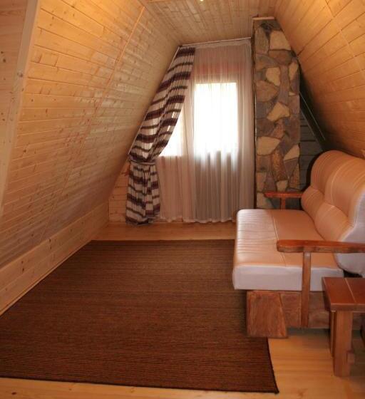 هتل On Dovbush Path