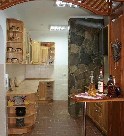 هتل On Dovbush Path