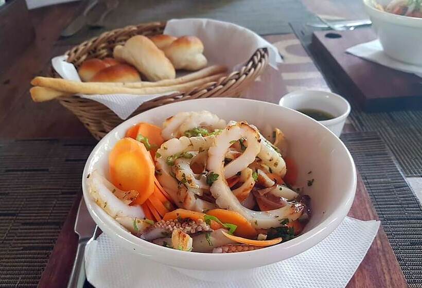 בית מלון כפרי Paje By Night Bungalows