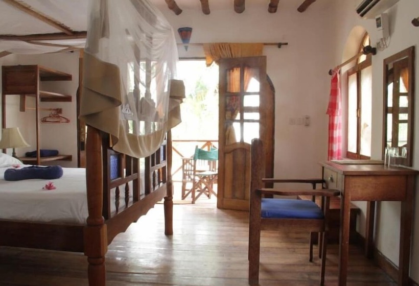 Отель Panga Chumvi Beach Resort