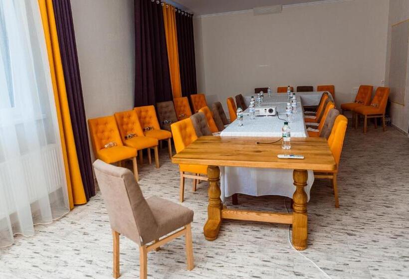 هتل &restaurant Premium Club