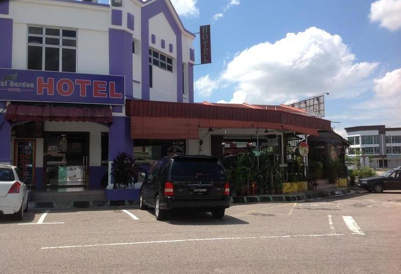 Hotel The Uni Garden