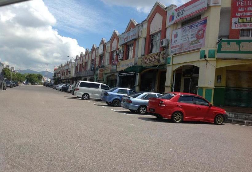 Hotel The Uni Garden