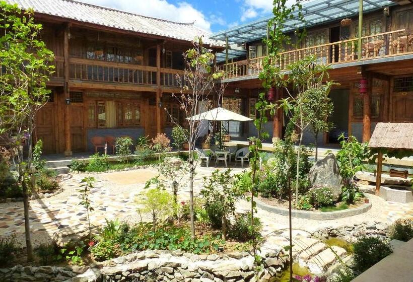 호텔 Tourist Courtyard