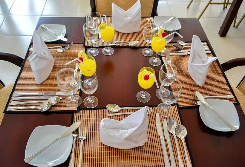 酒店 The Valampuri