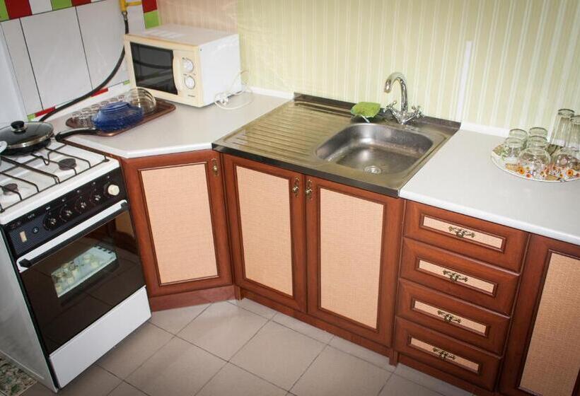 酒店 Vesela Bdzhilka