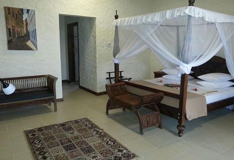 Отель Zawadi Beach Villas