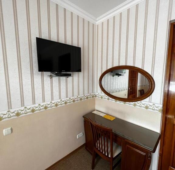 هتل Zolotoy Fazan