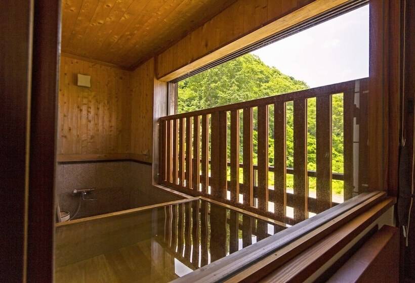 ריוקאן Hatsune