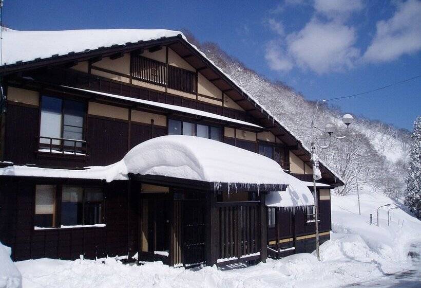 ריוקאן Hatsune