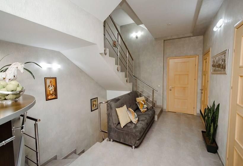 Tiptop Hotel City Center