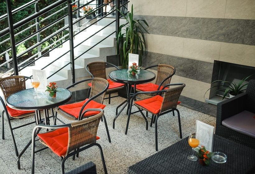 Tiptop Hotel City Center