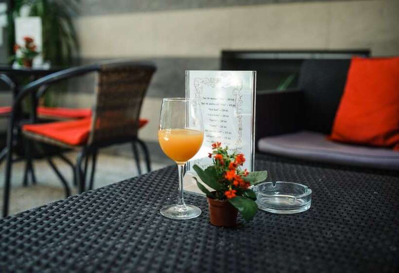 Tiptop Hotel City Center