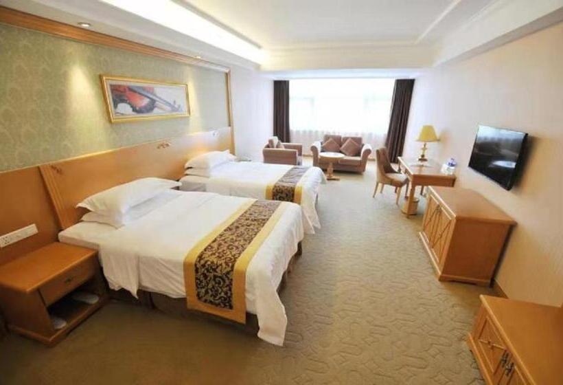 Vienna Hotel Qidong South Gongyuan Road
