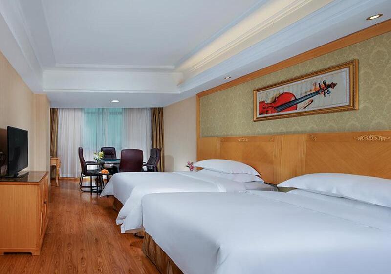 Vienna Hotel Yueyang Zhanqian Road