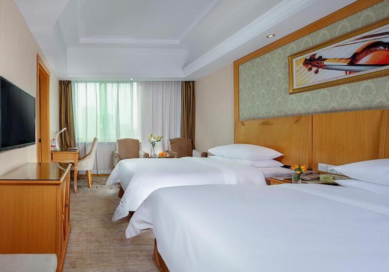 Vienna Hotel Yueyang Zhanqian Road