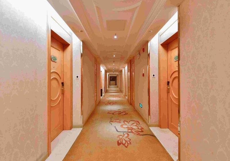 Vienna International Hotel Zhuzhou Railway Station Central Plaza