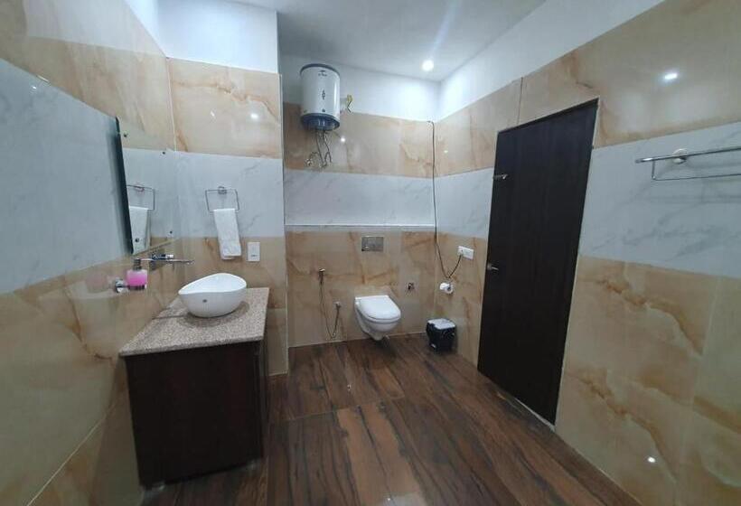 Akash Hotel Managed By Jk Hotels & Resorts