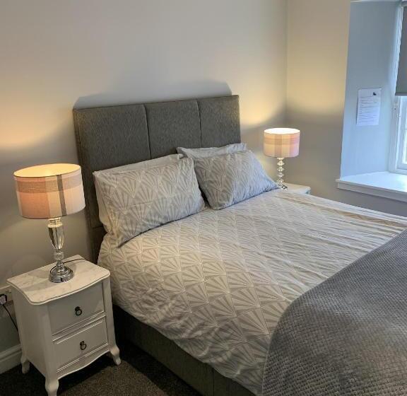 فندق صغير Blackbull With Rooms Lower