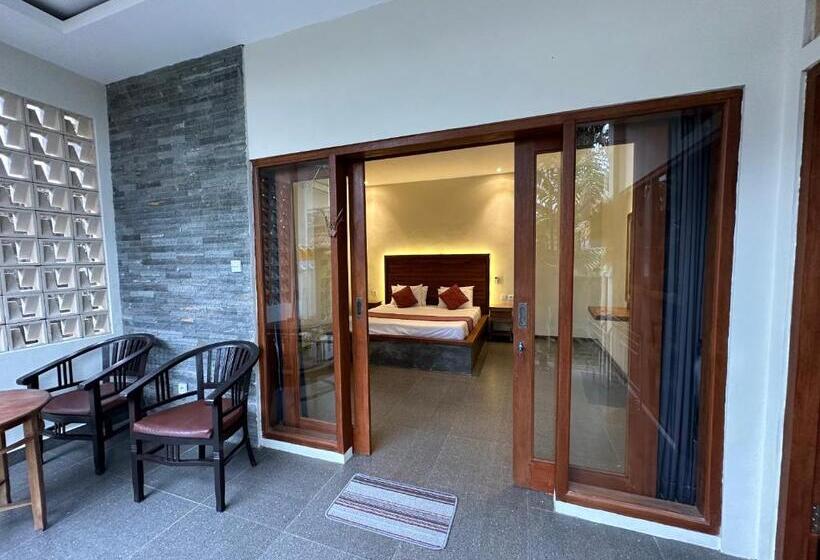 הוסטל Deswa Inn