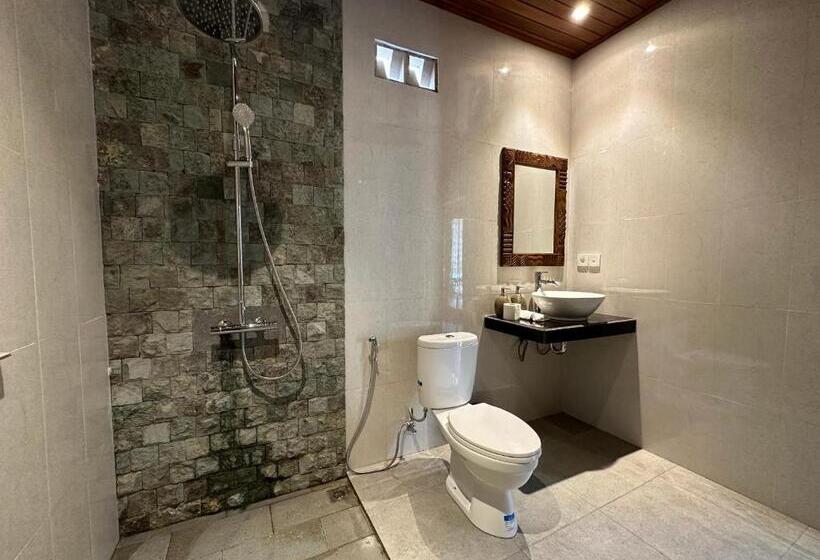 הוסטל Deswa Inn