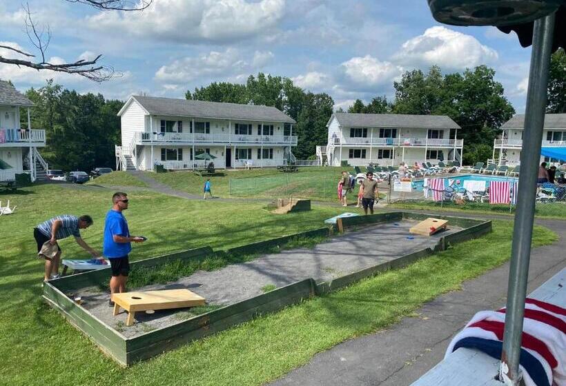 旅馆 Gavin S Iris H Country Inn