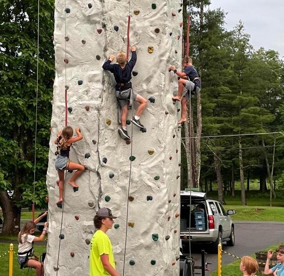 旅馆 Gavin S Iris H Country Inn