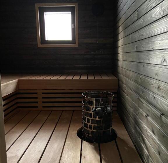 הוסטל Koivu Ja Kuusi Eräkeskus