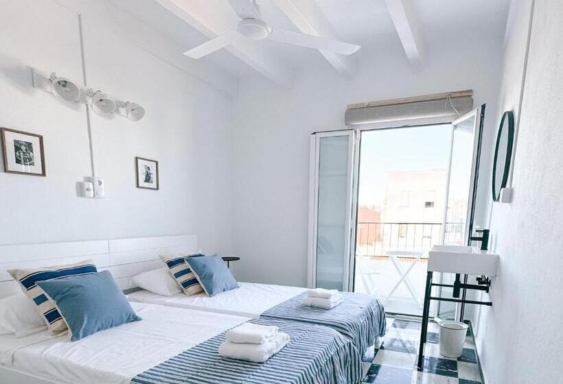 ユースホステル Hostal Sa Roqueta Mahon