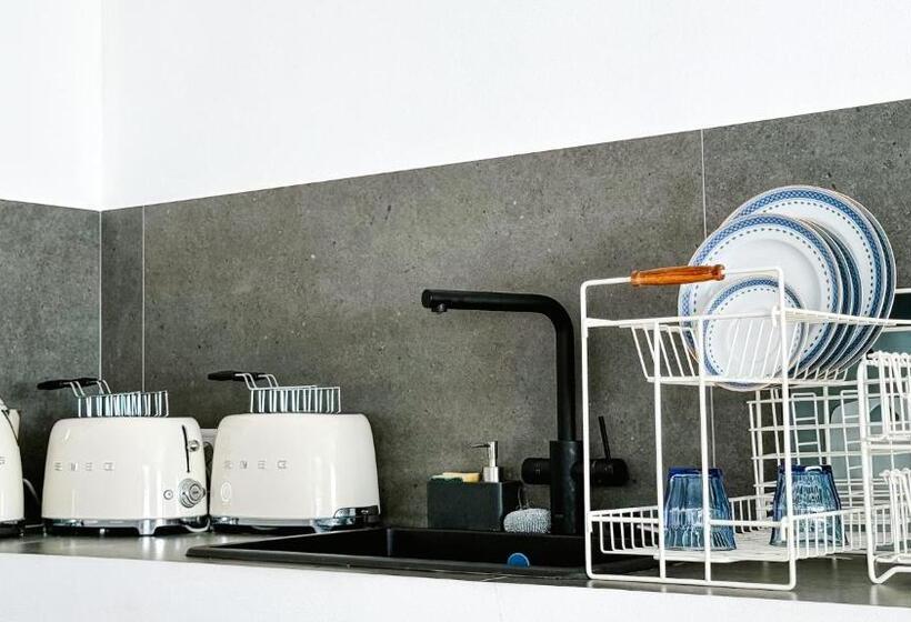 ユースホステル Hostal Sa Roqueta Mahon