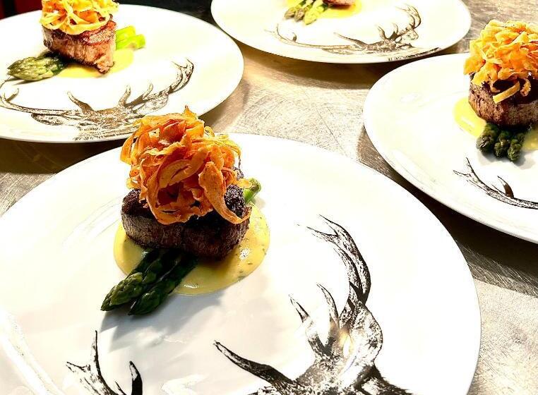 הוסטל The Stagg Inn & Classic Car Experience