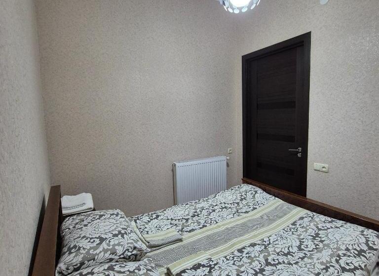 تختخواب و صبحانه Apartment Cozy House 1