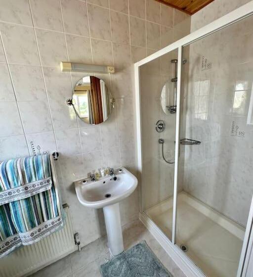 צימר Ballnamona House