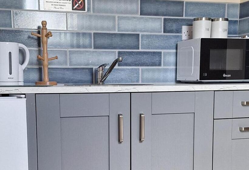 צימר Ballnamona House