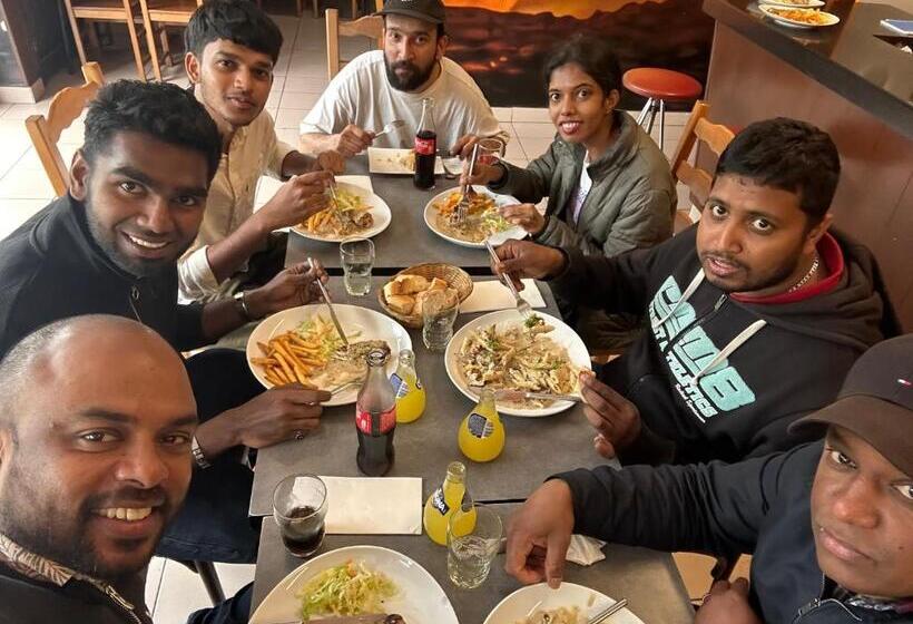 住宿加早餐  Biriyani House