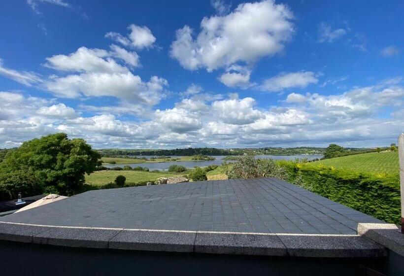 צימר Darkley Lodge   Lakeview Spa