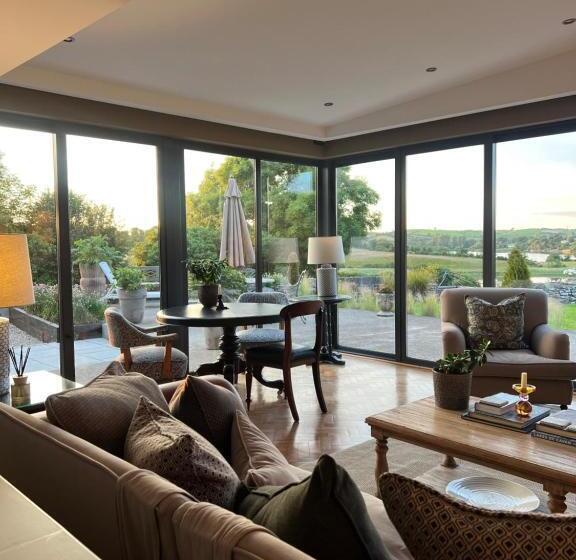 צימר Darkley Lodge   Lakeview Spa