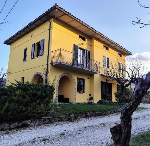 住宿加早餐  La Valle Delle Api