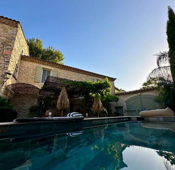 مبيت وإفطار Le Numéro 10