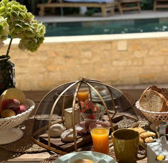 مبيت وإفطار Le Numéro 10