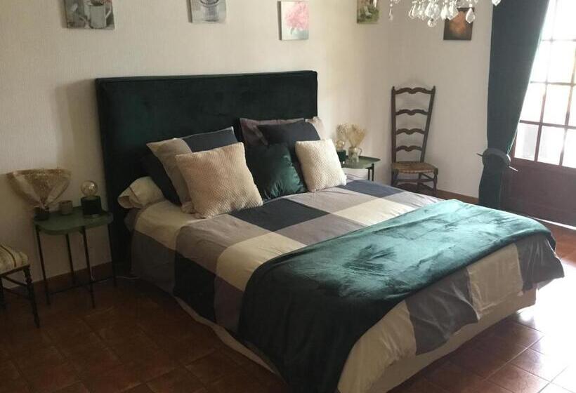 Bed and Breakfast Villa Isadra